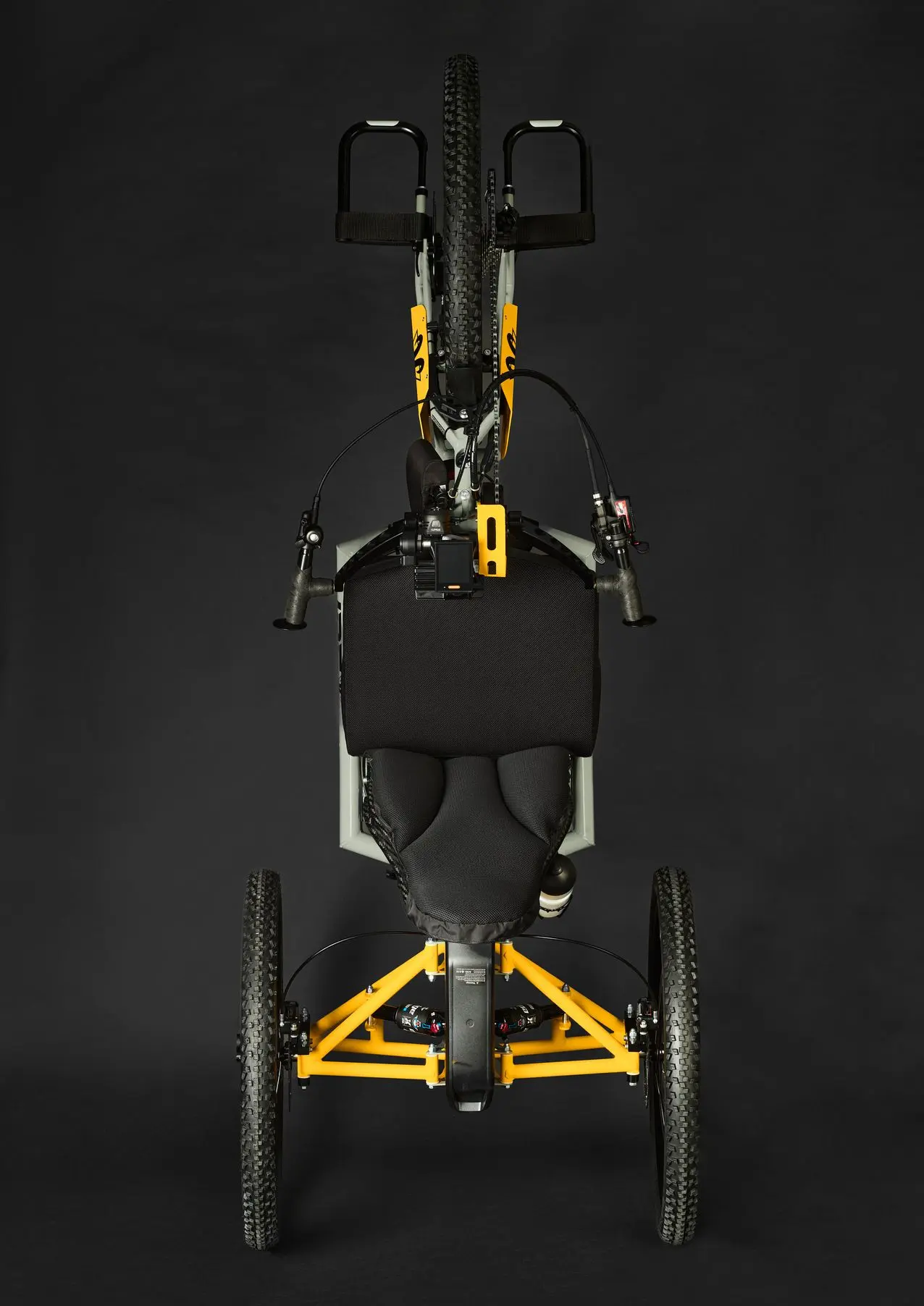 Praschberger IBEX handbike electrique tout terrain suspension independante