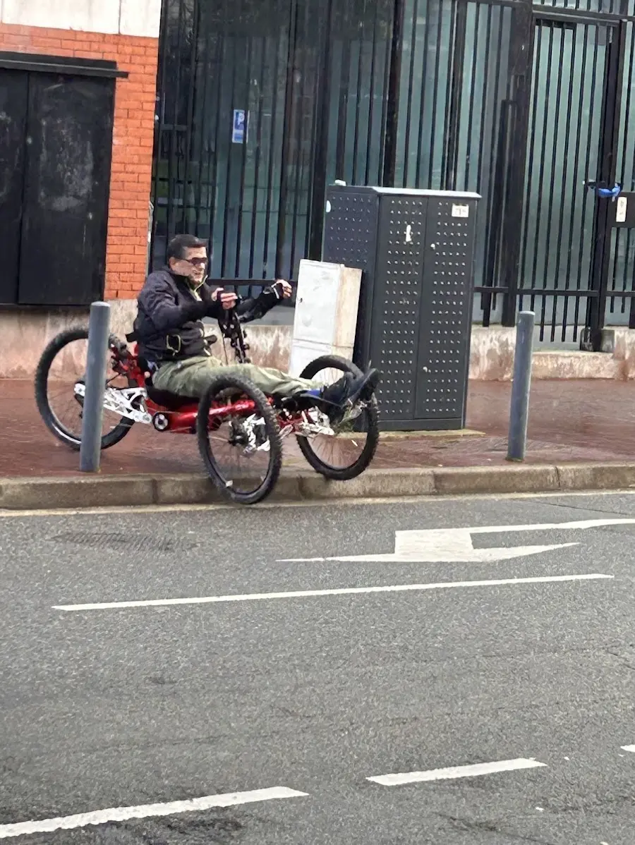 Essai handbike tetraplagique toulouse hybride et electrique Essai handbike tetraplagique toulouse hybride et electrique
